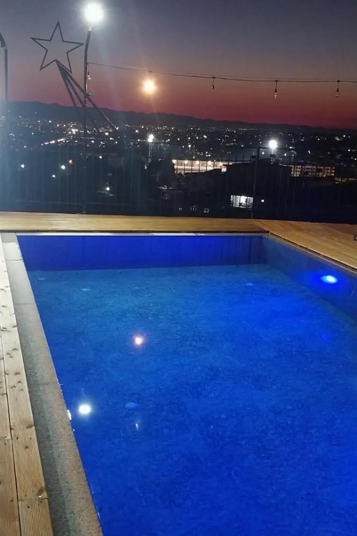 Vila Ndreca Tirana 0*,  Albania
